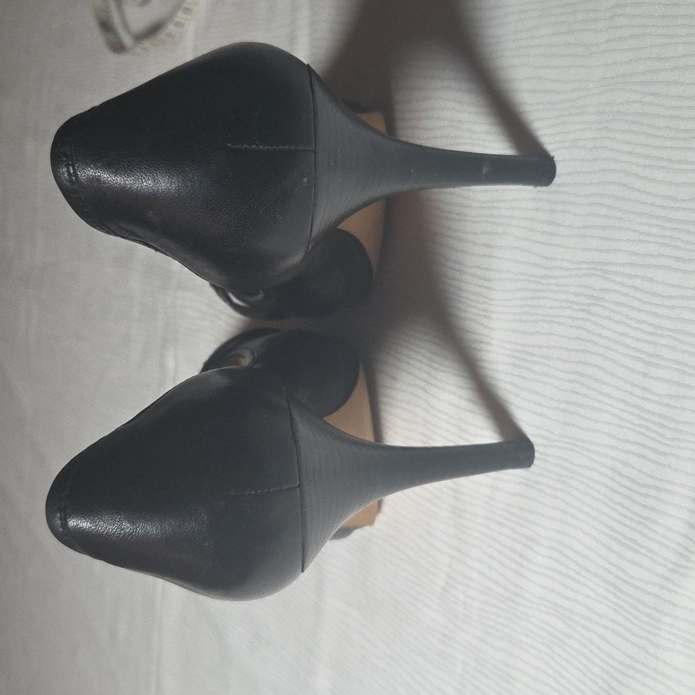 Coach Black Leather Heels with Silver Accent,4inch Sz 8.5. - Picture 3 of 6